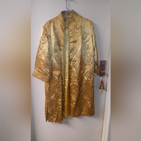 Vintage 1960s Golden Silk Kimono - Picture 1 of 11
